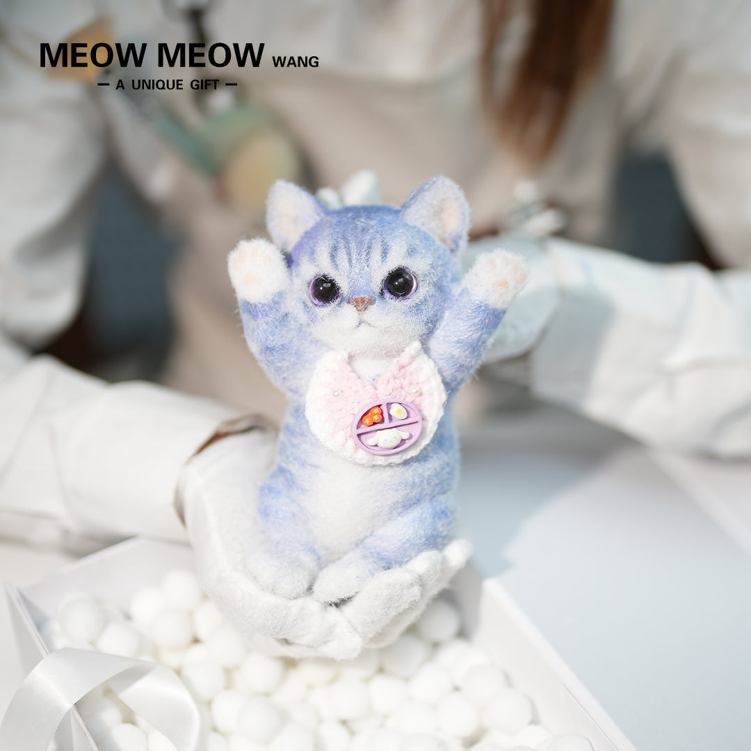 B20:Purple Bib Kitten