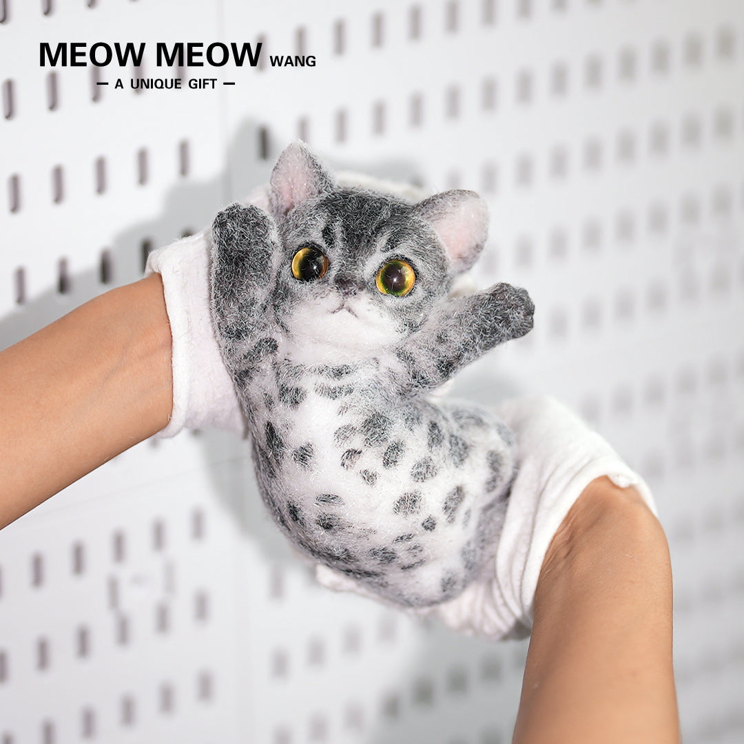 B03:Prince Gao Leng -Slim Silver Bengal Cat