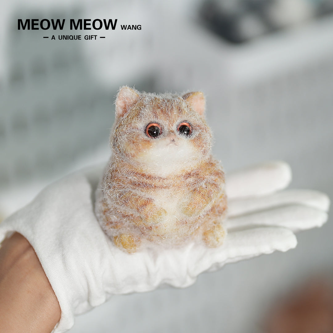 E02:Super Cute Mini Chubby Cat