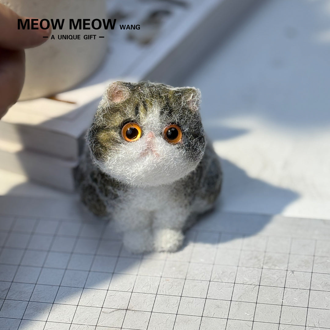 E007:Cute Mini Garfield Cat