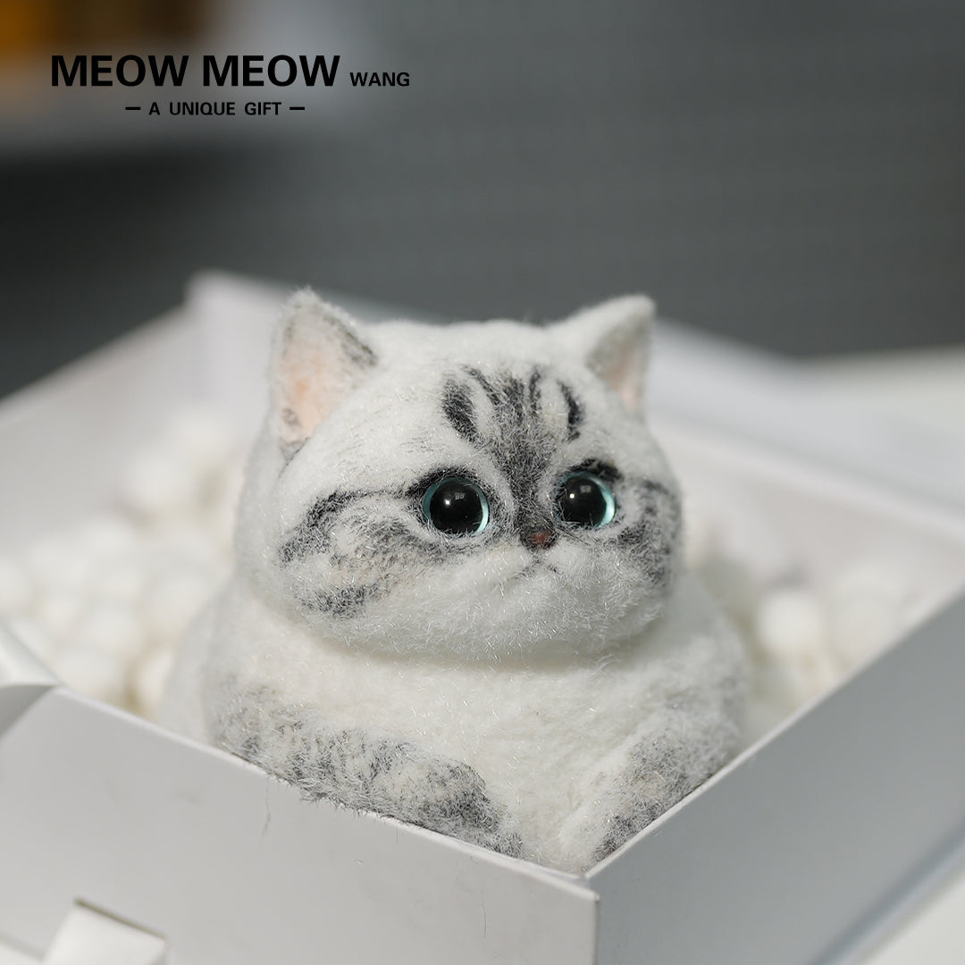 C08:White Chubby Dumpling Squishy Cat